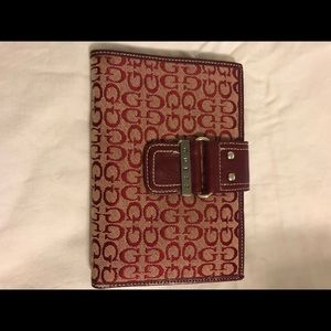 Guess wallet
